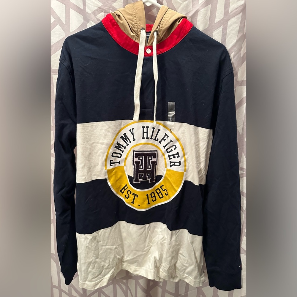 NWT, Tommy Hilfiger, men’s hoodie, L, blue white red and tan